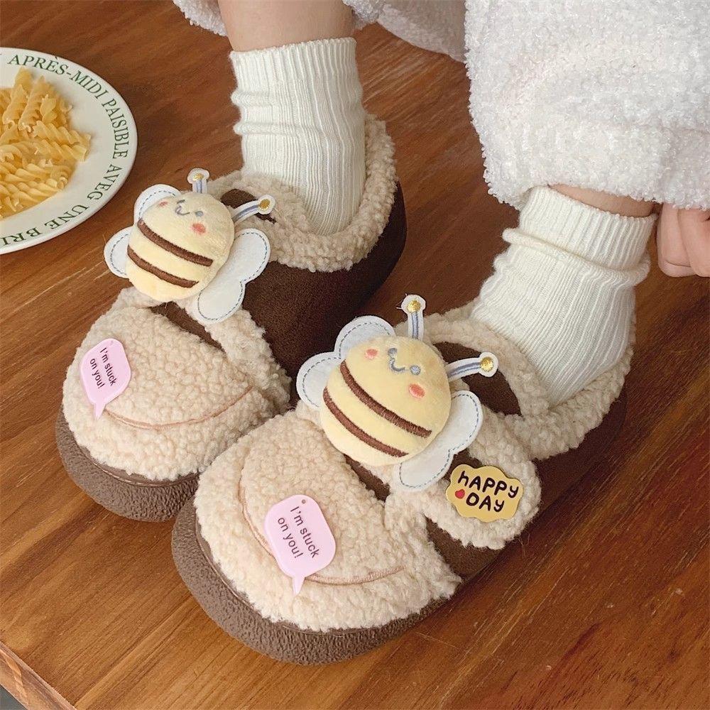 Cute Little Bee Bag and Cotton Slippers Women's Winter 2025 New Fashion Warm and Non-slip Outer Wear Casual Cotton Shoes Women