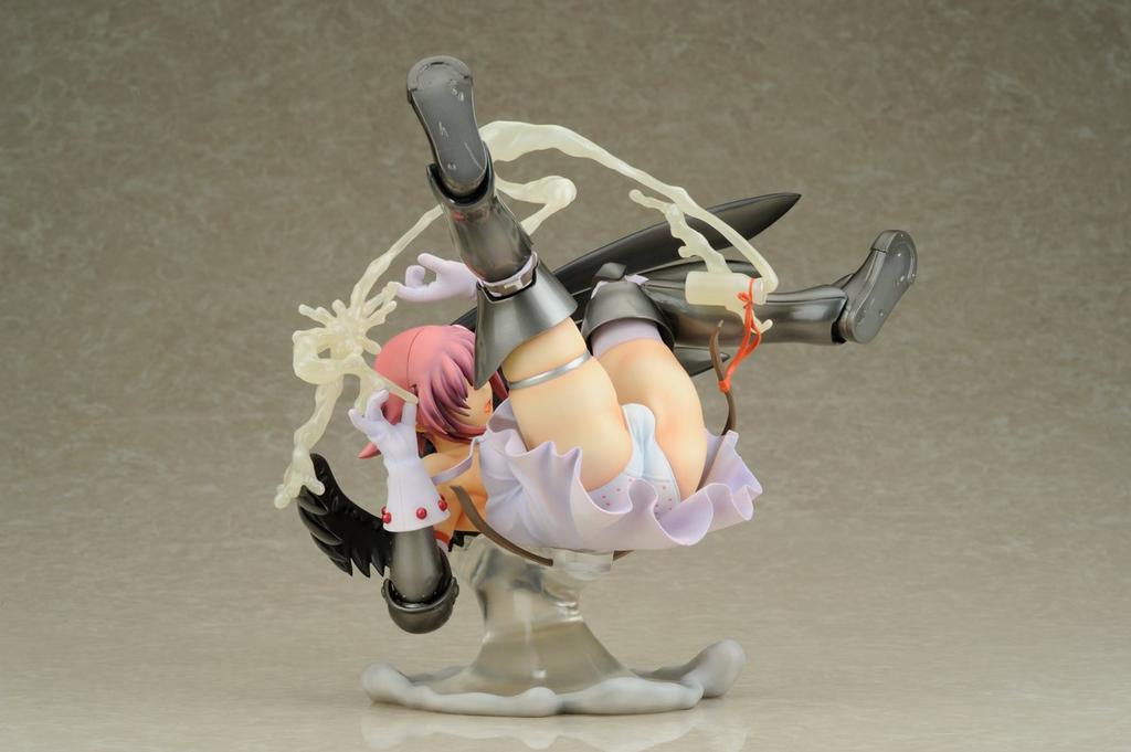 Blade Angel of Light Nanael 2P Color Scale PVC Queen's Ver. (1/6 Pre-painted Figure)