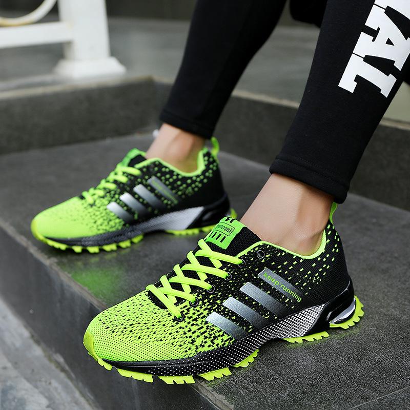 Couple lightweight running shoes jogging shoes 2025 spring new sports shoes flying woven breathable shock absorption foreign trade size