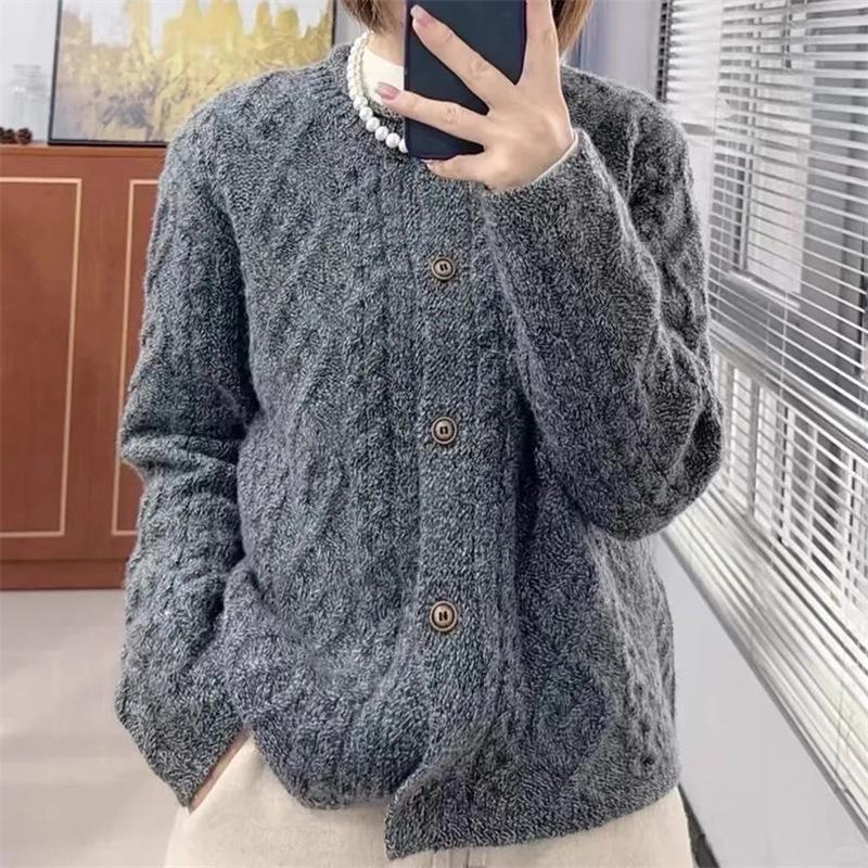 Women's European Style Heavy Knit Lamb Wool Cardigan - Thick Coarse Yarn Cashmere Sweater Coat for Autumn and Winter 2025