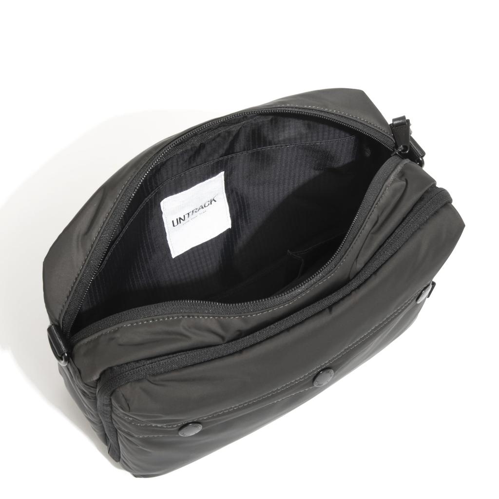 Untrac CITY DS 6L Lightweight Shoulder Horizontal 60392 Two-Compartment Bag, Style, Men's, Gray, No.