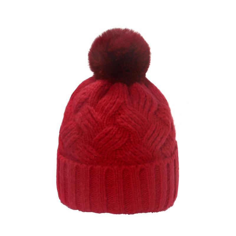 Autumn and Winter New Wool Hat Solid Color Versatile Warm Hairball Cold Hat Braid Plaid Knitted Hat Women