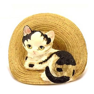 [A0369] - Resin Figurine 'Cats' Black Brown (hat) - 6. 5x8x5cm