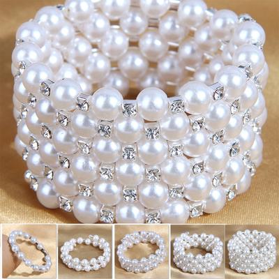 Elastisches Armband mit Perlen-Strass und Volldiamanten, modisches mehrschichtiges Spiralarmband mit Perlen für Damen