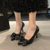 Mode Rot Süße Bowtie Stil Pumps Frauen Slip-On Kristall High Heels Schuhe Frau Flock Spitz Elegante Brautschuhe Frauen Sandalen