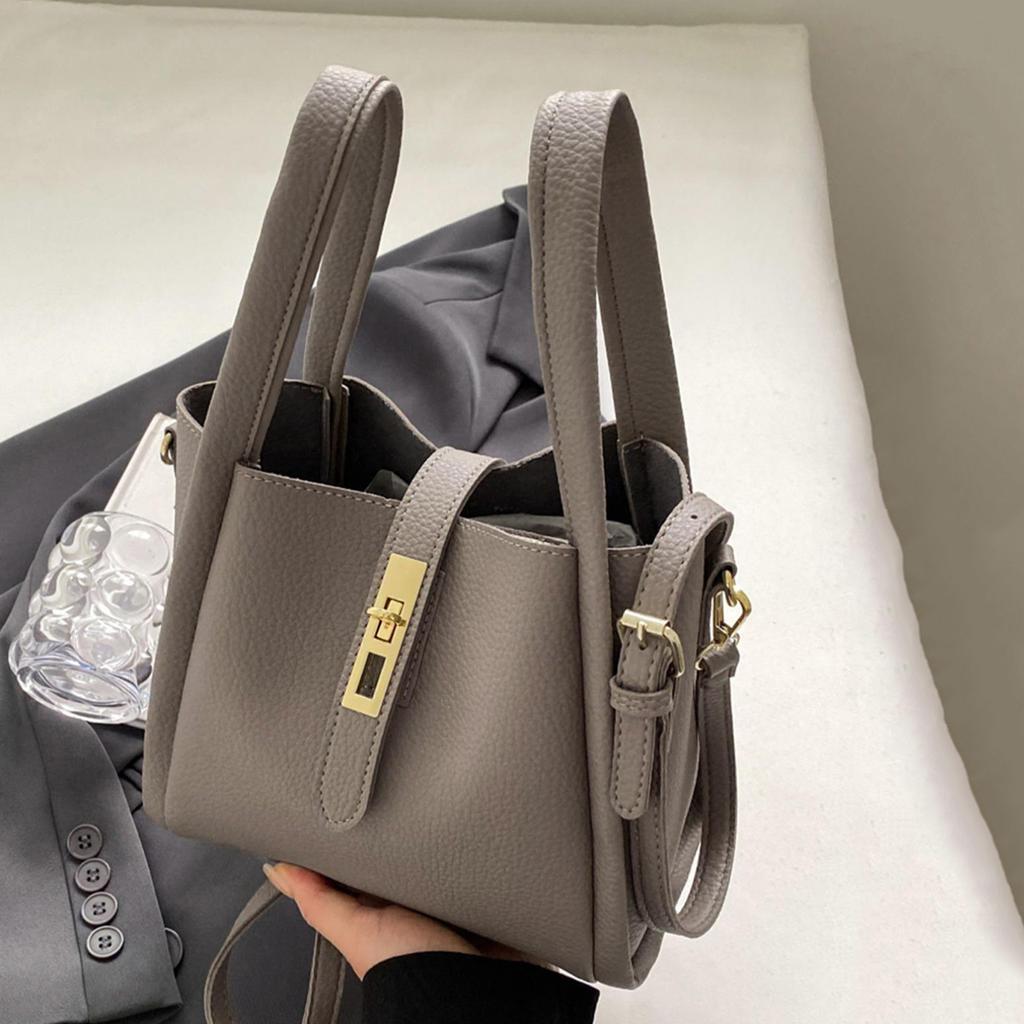 High-value daily multifunctial handbag autumn and winter retro fashi trend simple solid color crossbody bag