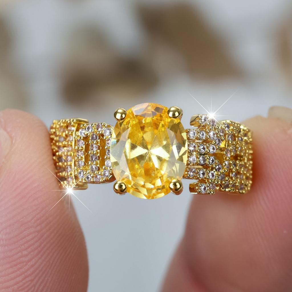 Exquisite Heavy Industry Egg Shaped Full Circle Yellow Zircon Ring with Luxurious Charm Shining Gift Matching Accessories
