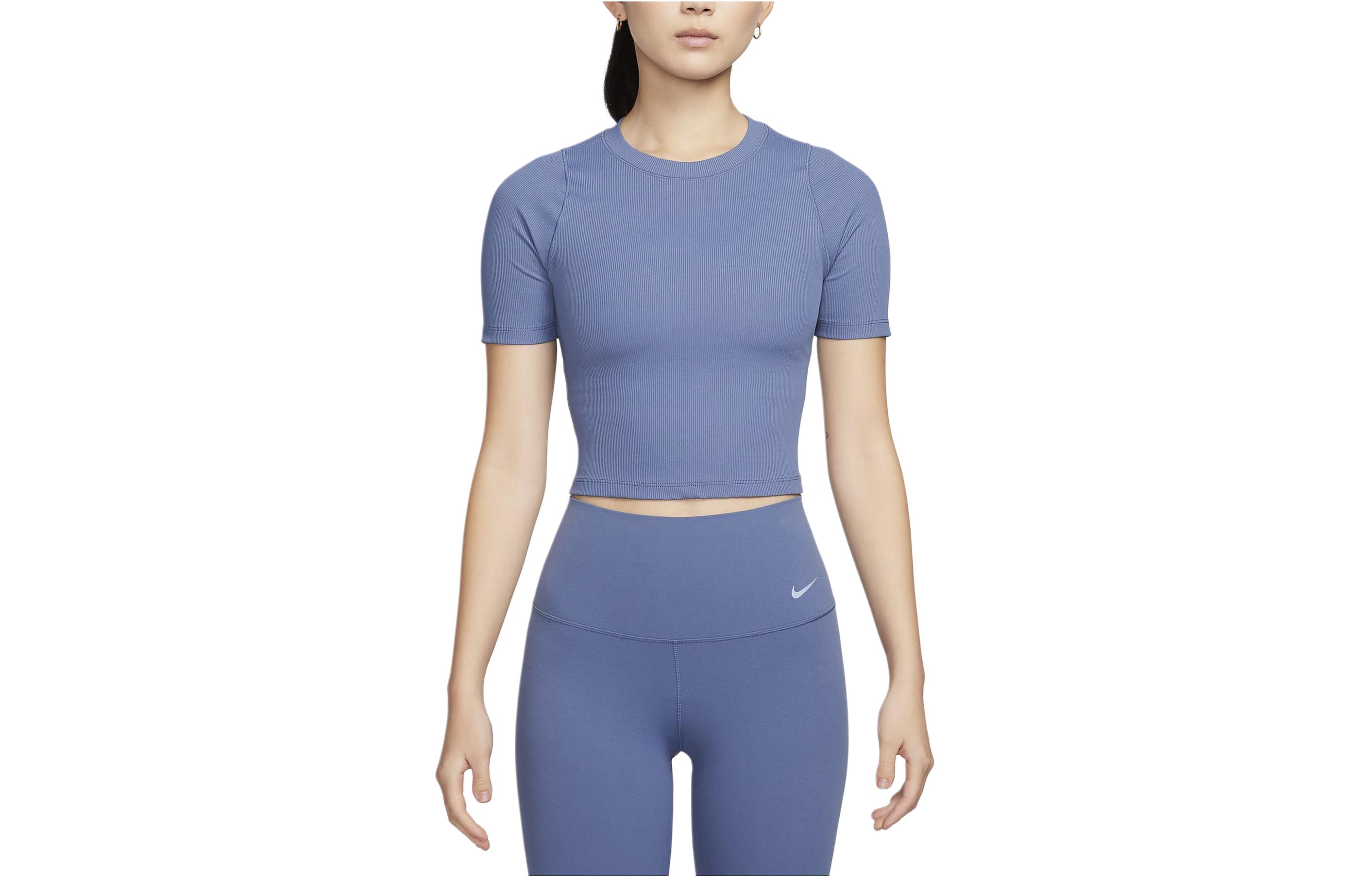 

Nike T Shirt Women s Diffused Blue FN7468-491 S