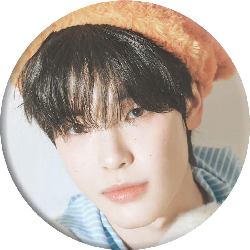 SMTR25 High School Variety Show Merchandise: Magazine Badge, Mirror Keychain, Pendant Badge Badge