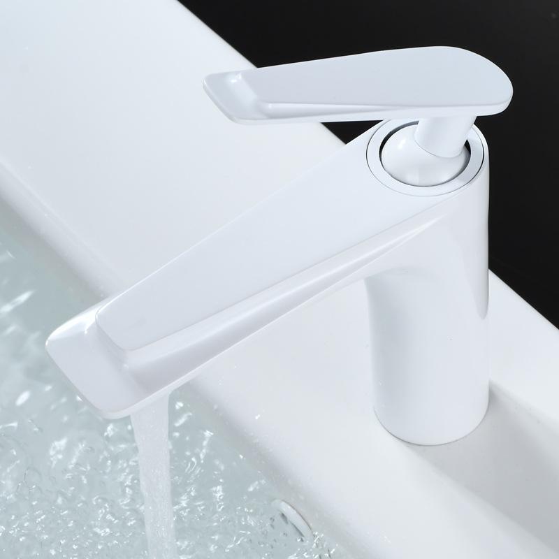 Northern Europe Basin Faucet Hot Cold Mixers Taps Deck Mount Bathroom Sink Basin Faucets Single Handle White Black Gold