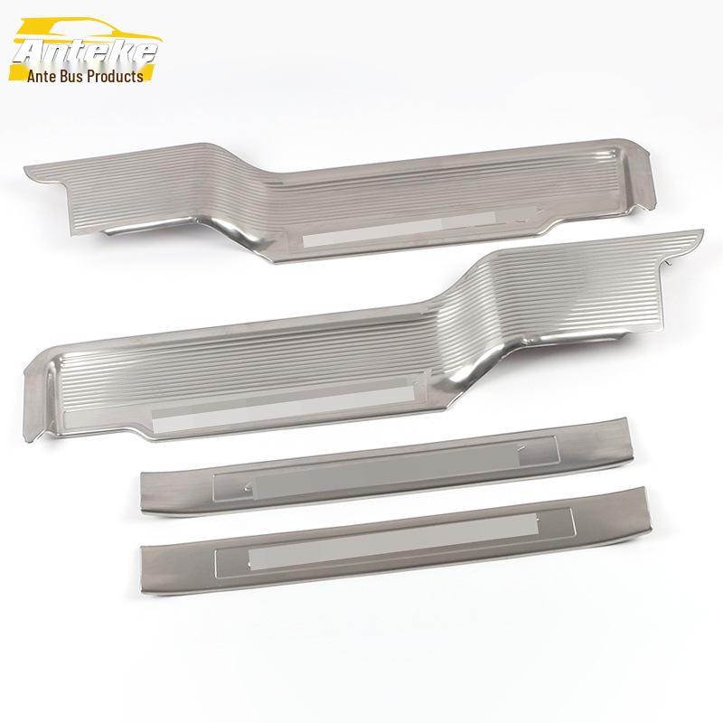

Odyssey Stainless Steel Welcome Pedal Sill Strips for 14 Models - Anti-Scratch Trim Modification