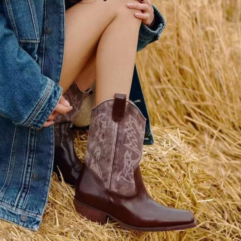 2025 Frühling und Herbst Mode Spitzfarbene Damen-Mid-Calf-Stiefel mit mittlerem Absatz Ärmel Bestickte Western-Cowboystiefel