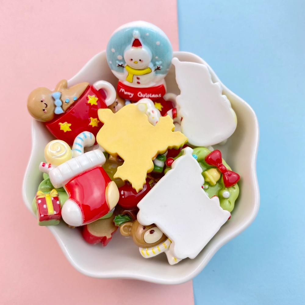 10 Stück Neu Mini Niedlich Cartoon Weihnachten Haus Kinder Spaß Tiere Serie Flache Rückseite Harz Cabochons DIY Schmuck Basteln Dekoration