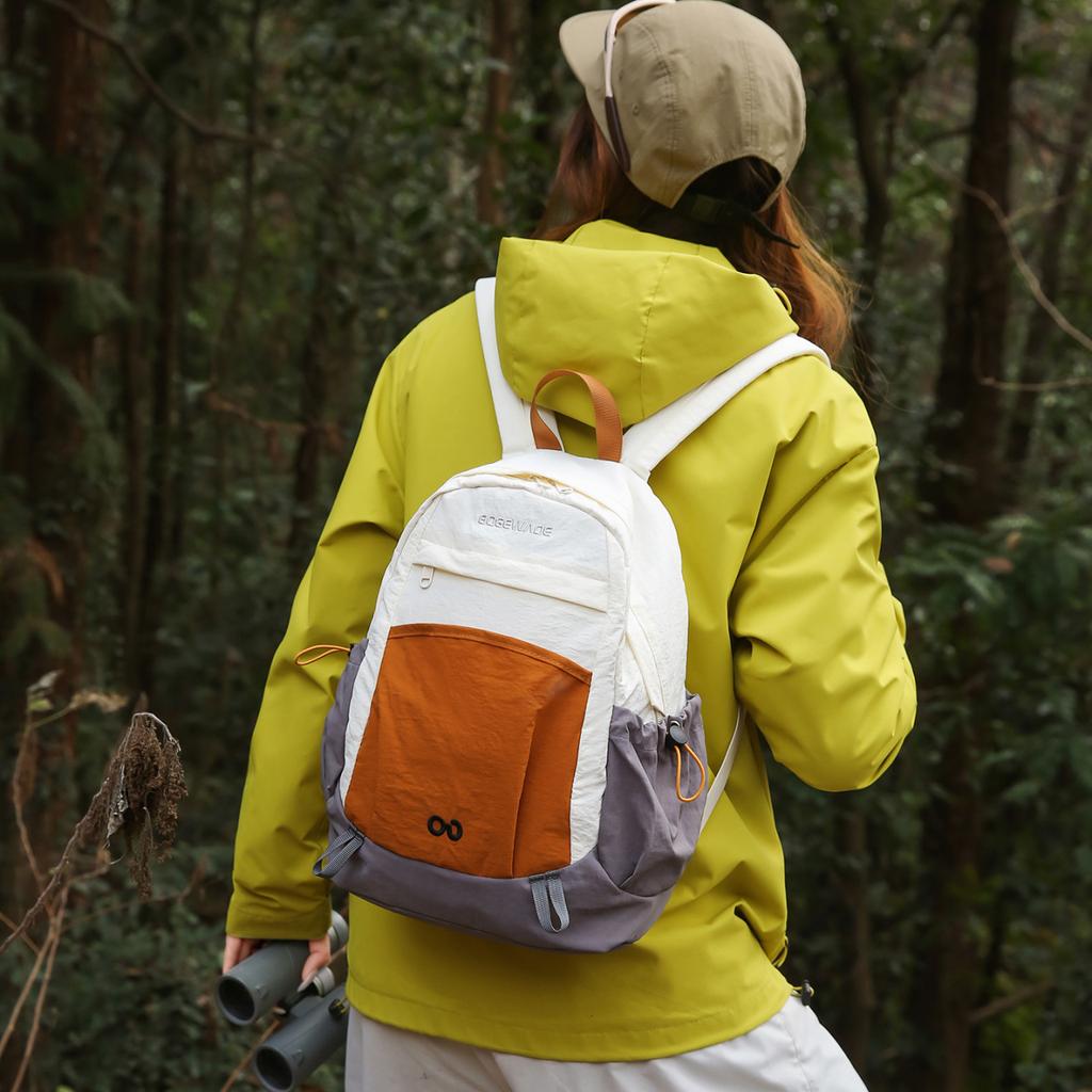 Schoolbag New Lightweight Outdoor Large-capacity Backpack Hiking Travel Bag Simple Sports Kettle Bag Backpack