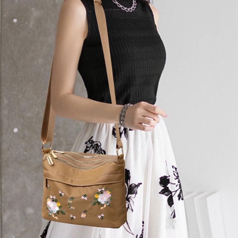 Design Single Casual Floral Messenger Bag Women's Fashion Commuting Small Capacity Tote Bag Casual Ladies Shoulder Bag