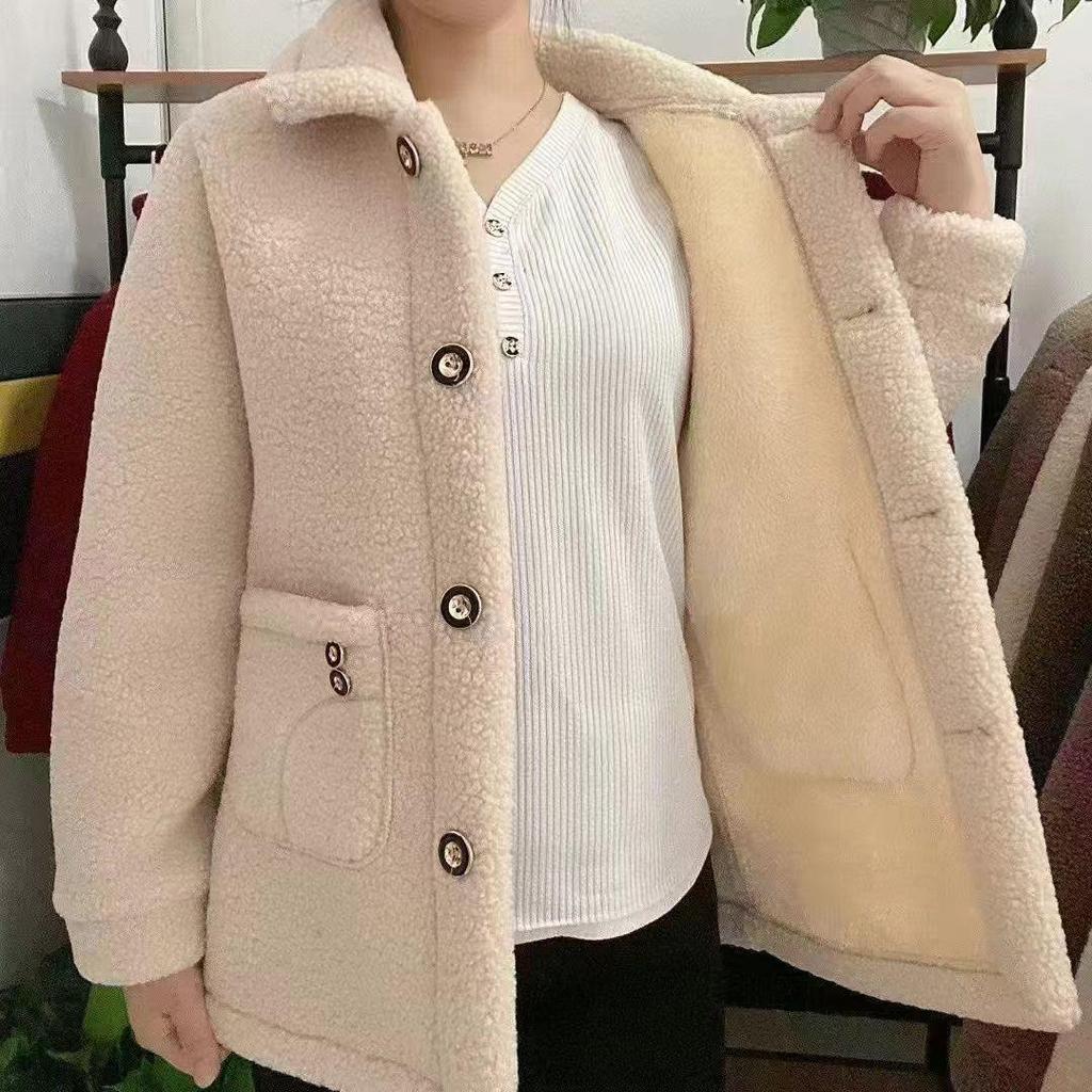 Mom's New Stylish Winter Lambswool Coat - Velvet Warmth for Mid-Aged & Elderly Women