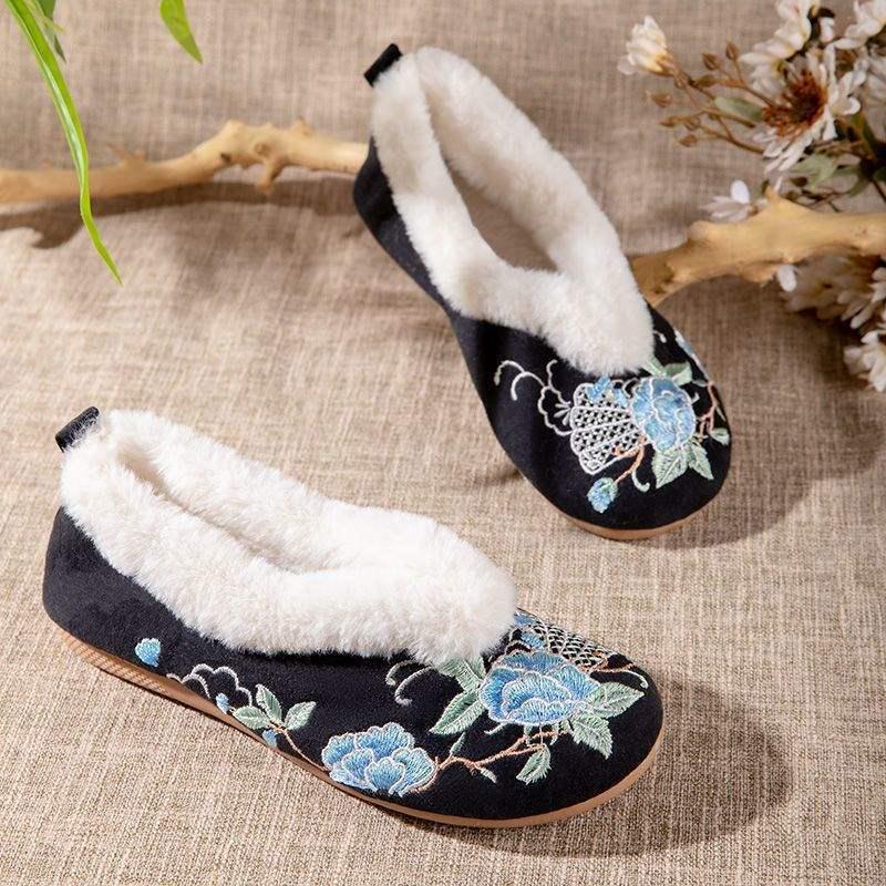 

Женские хлопковые тапочки с вышивкой в национальном стиле на подкладке из вельвета на каблуке 41