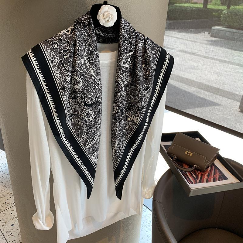 Premium Classic Black Luxury Cashew Flower Simulation Silk Triangle Scarf Fart Curtain Neck with Small Shawl Silk Scarf Scarf