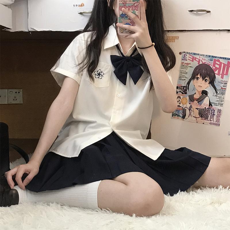 

Женская рубашка с коротким рукавом для школьной формы Сакураги Кита - Белая с синей вышивкой, Академический стиль для лета Double Extra Large