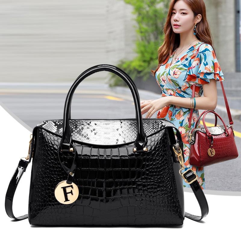 Cheap Women's Handbags 2021 New Fashion Contrast Color Patent Leather Glossy Oneshoulder