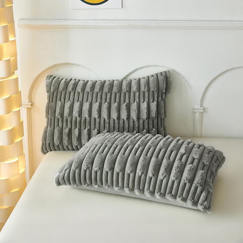 Langer Kissenbezug aus Plüsch-Kunstkaninchenfell – Doppelter Kissenbezug aus Milchsamt-Fleece