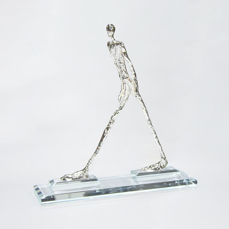 Creative Portrait Sculpture Metal Handicrafts Golden Man Zinc Alloy Crystal Art Figures Metal Figurine Home Decoration