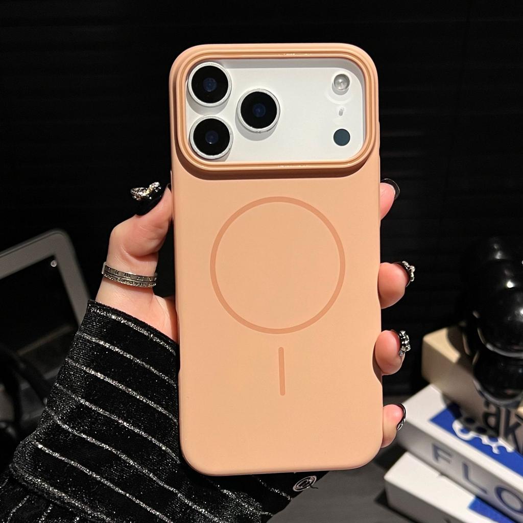 iPhone 17 skin-sensitive magnetic mobile phone case is suitable for Apple 16 protective case 15promax anti-drop all-inclusive 14.