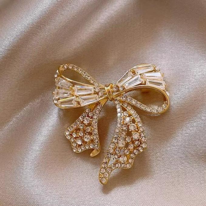 Women Fashion Panda Pins Elegant Exquisite Bird Multifunctional Flower Brooch Best Party Gift Butterfly Jewelry