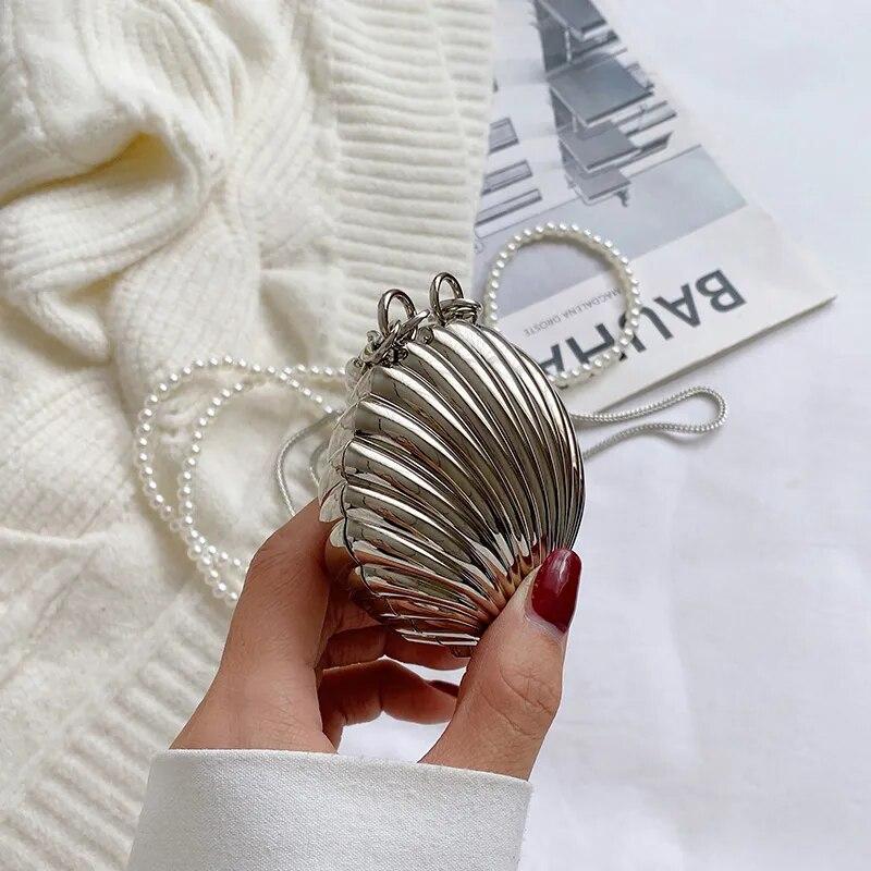 2024 New Summer Lipstick Bags For Women Fashion Pearl Mini Purse Crossbody Bag High Quality Gold Shell Bag Designer Shoulder Bag