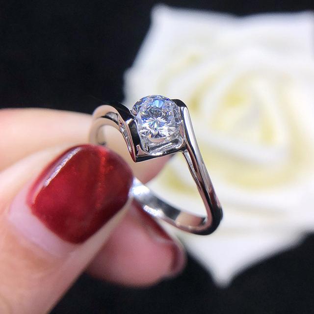 

Роскошное кольцо-пасьянс для женщин, минималистичный дизайн, высококачественные серебряные кольца, блестящие круглые свадебные украшения 9