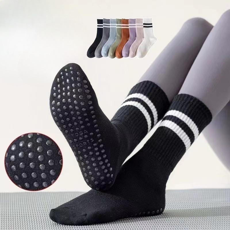 Women's Anti-slip Autumn Pilates Fitness Running Floor Massage Base Sports Socks Yoga Pilates Socks