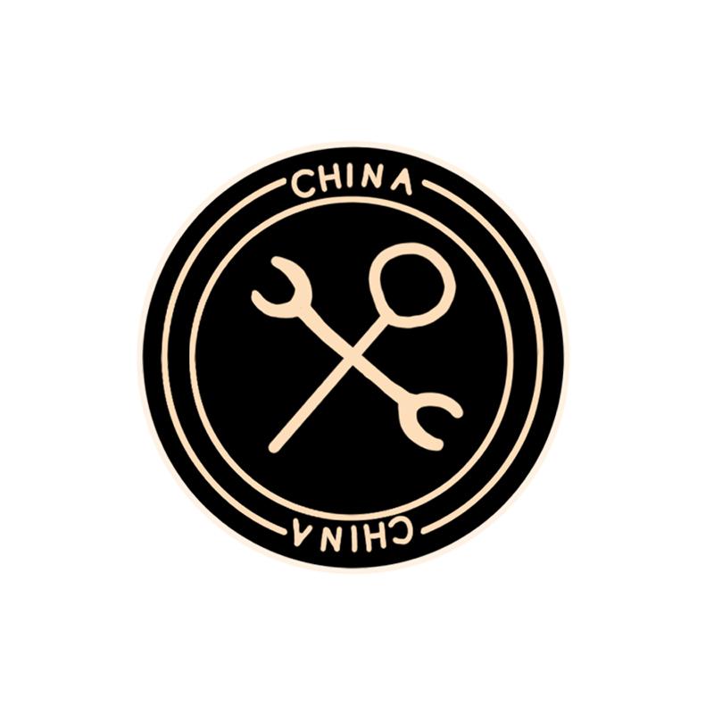 

Винтажные Броши Кофемашины Креативные Булавки Латте Черная Эмаль Джинсовый Рюкзак Круглая Значок Зажим на Лацкан Ювелирные Изделия Подарки для Бариста