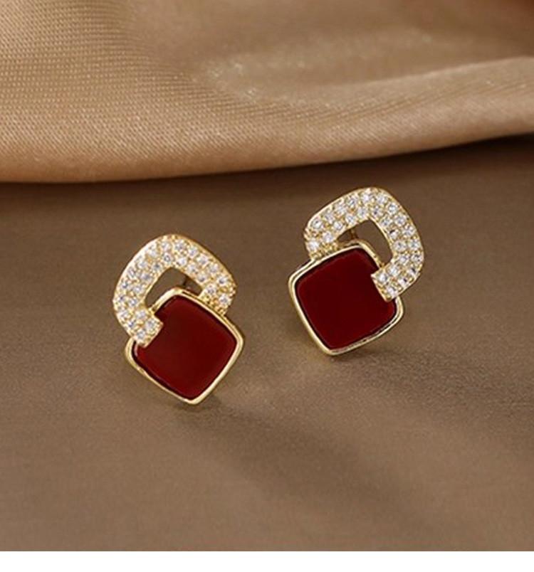 Ankela Red Diamond Shaped Earrings