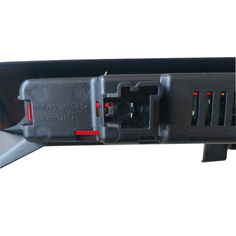 Rear High Mounted Third Brake Stop Light Lamp Fit For Chrysler 300 300C 2005-2007