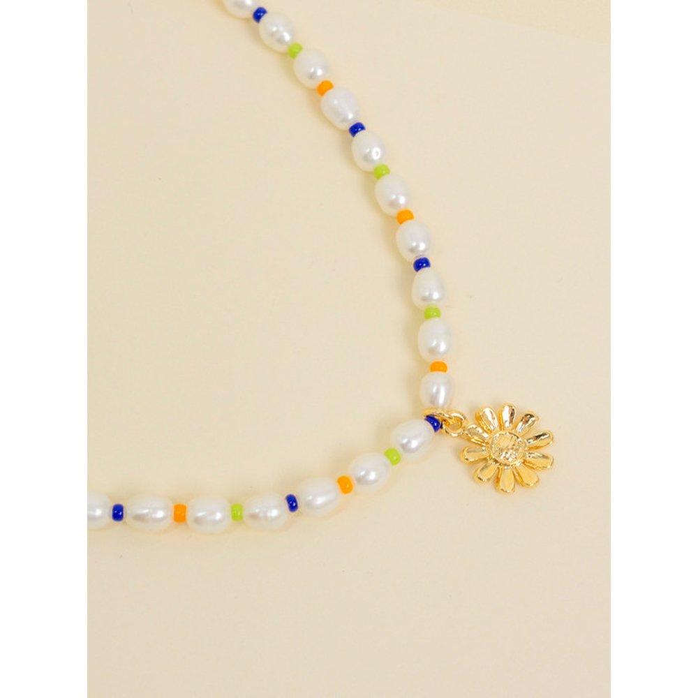 Seed Freshwater Pearl Daisy Flower Necklace_18K Gold