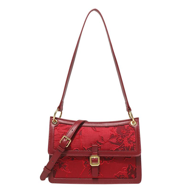 Red women's bag 2024 new niche design wedding bag bride's bag underarm bag fashionable crossbody handbag