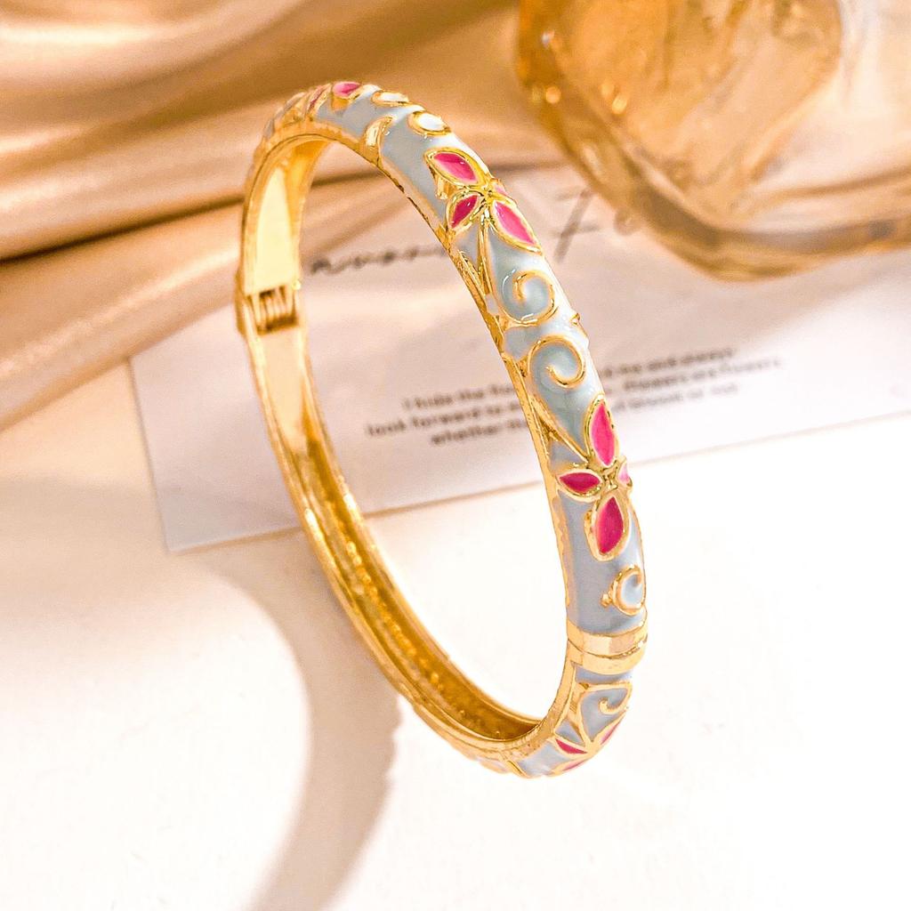 Bracelet Retro Flower Branches Small Opening Enamel Color Bracelet Court Style Simple Design Niche Does Not Fade Accessories