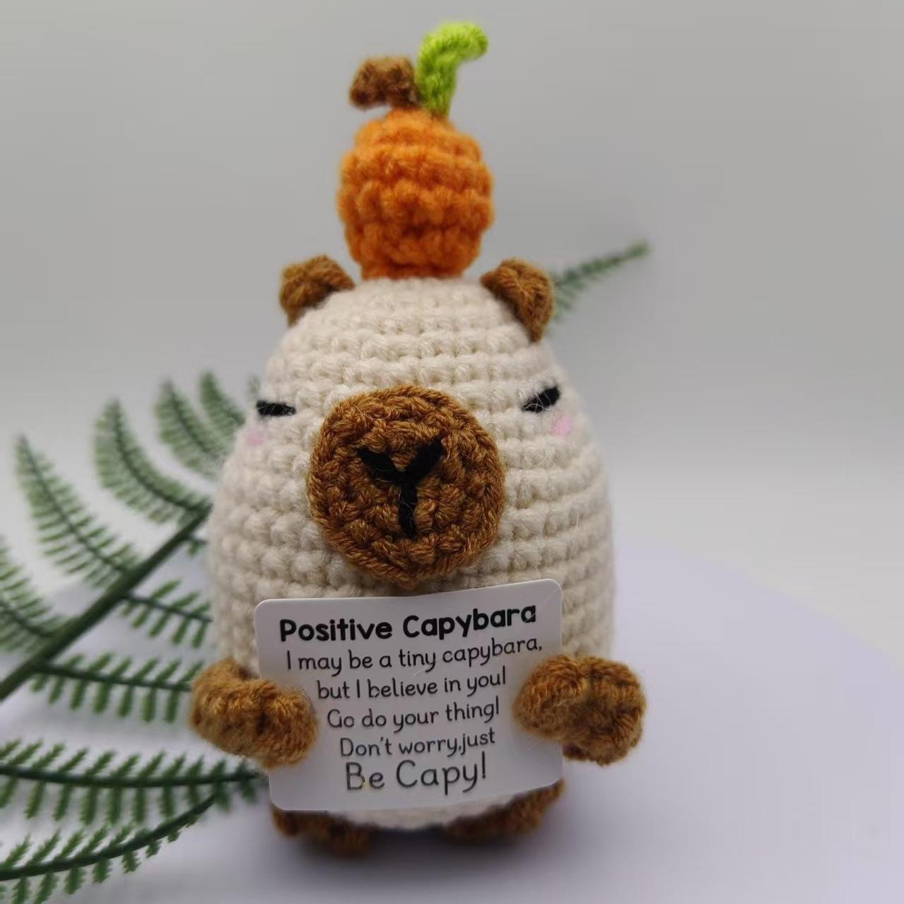 

Positive Crochet Animals Capybara Doll With Card Desktop Ornament Handmade Knitted Cheer Up Capybara Doll Home Room Decoration