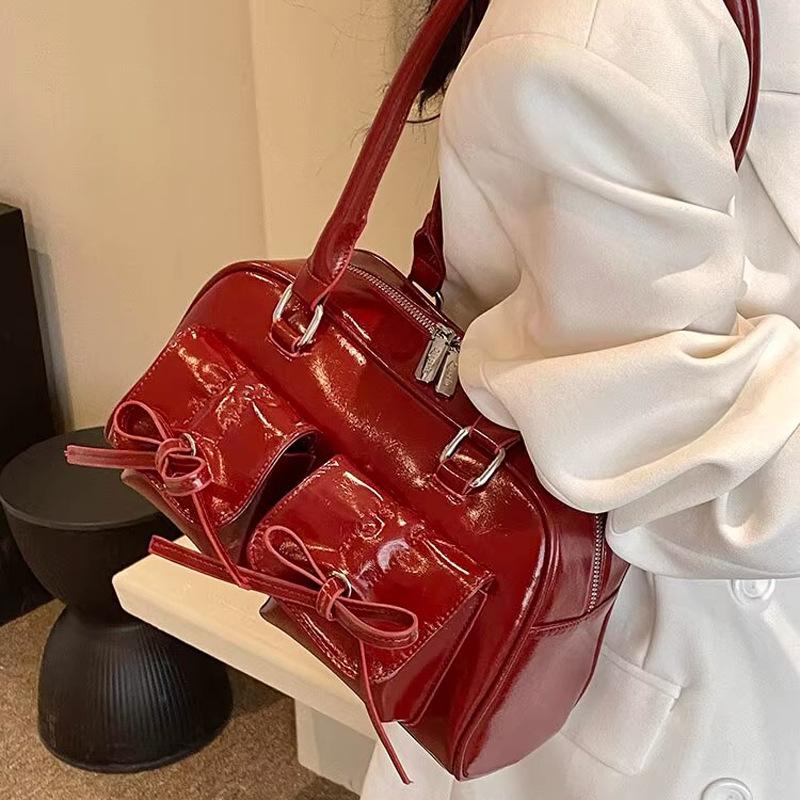 Korean Lazy Style Shoulder Bag Women'S Ins Tide Solid Color Niche Design Explosion Simple And Versatile Commuting Texture