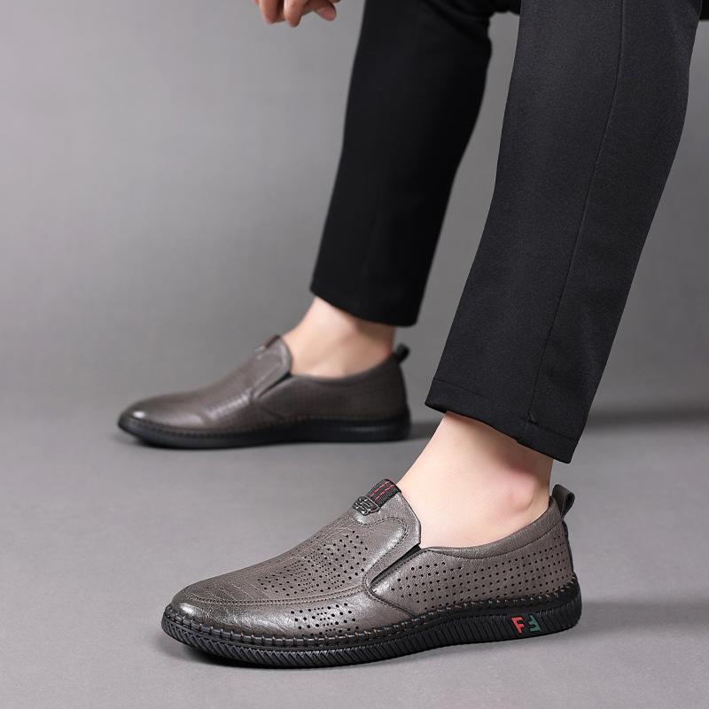 Fashion 2025 Summer New Soft Leather Shoes for Men Hallow Breathable Soft Sole Sandals for Men Fashion Solid Color Casual Loafers Man