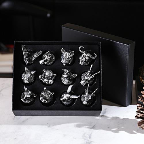 Twelve Zodiac Liquor Wine Glass Set Household Small Wine Glasses Hip Flasks Chinese Imitation European Drinkware Exquisite Gift