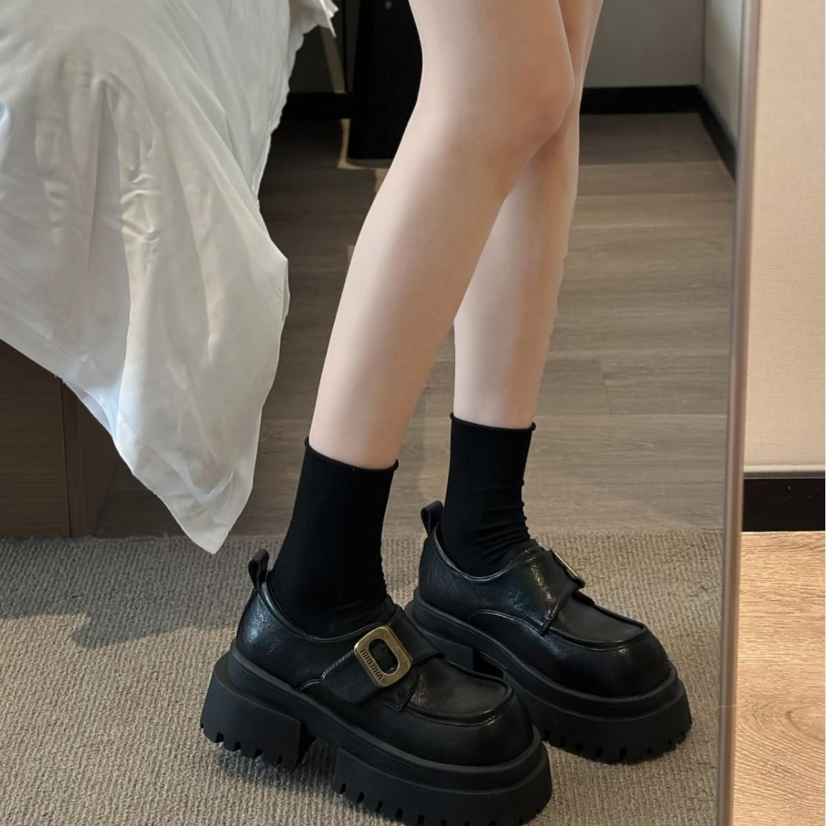 

Platform small leather shoes women s autumn 2025 new fashion British style metal buckle loafers heightening JK single shoes 40 хаки