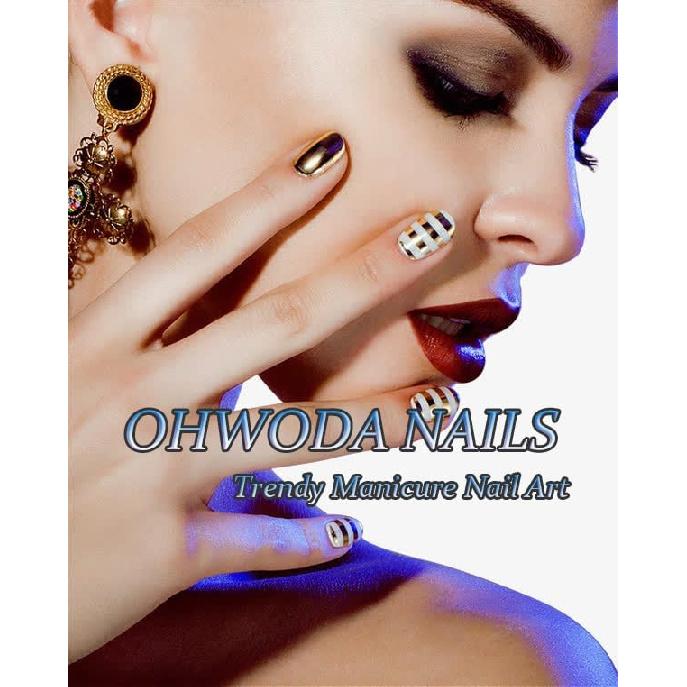 Halloween Press on Nails Medium Fake Nails Almond Shape Halloween False Nail Tips with Pumpkin Star Moon Designs Cute Stick on Nails Glossy Halloween