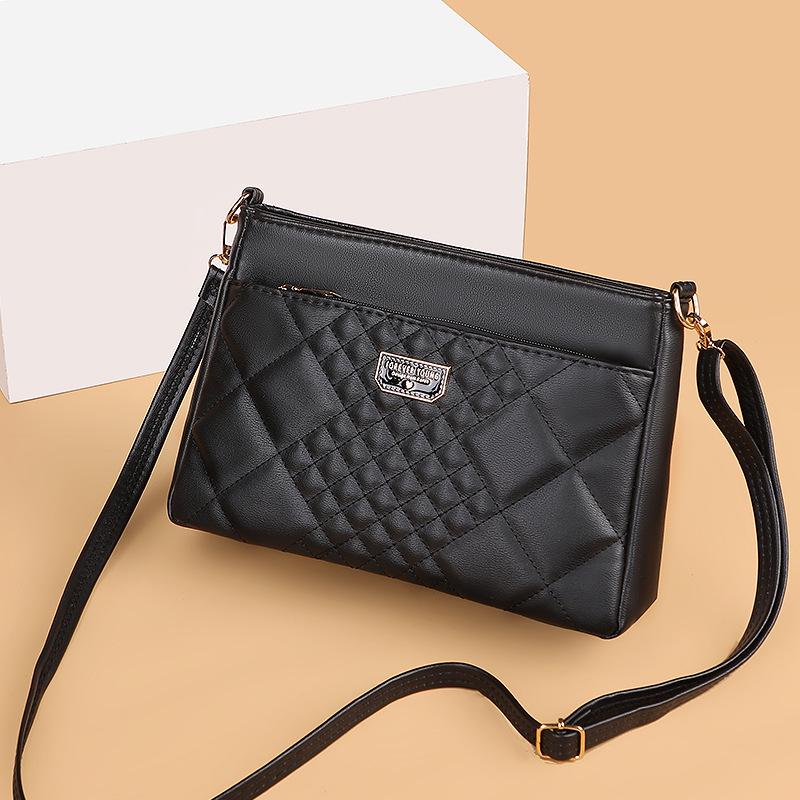 

2023 Women s Large Capacity Shoulder Bag - Stylish, Simple & Fashionable Messenger for Moms 28cm Length x 18cm Height x 8cm Width