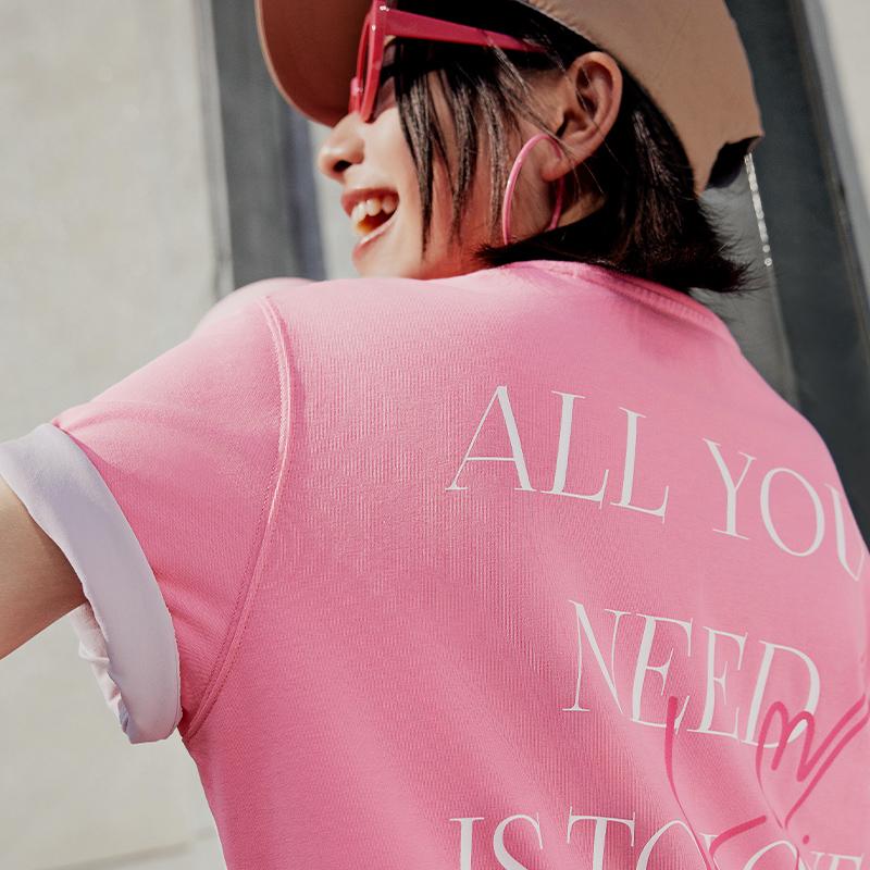 LiNing Dopamin Sportmode Schnelltrocknend Kühlende Eisseide Sport Casual Rundhals Einfarbig Bedrucktes T-Shirt Damen Tops Morgenlicht-Rosa AHSU658-2