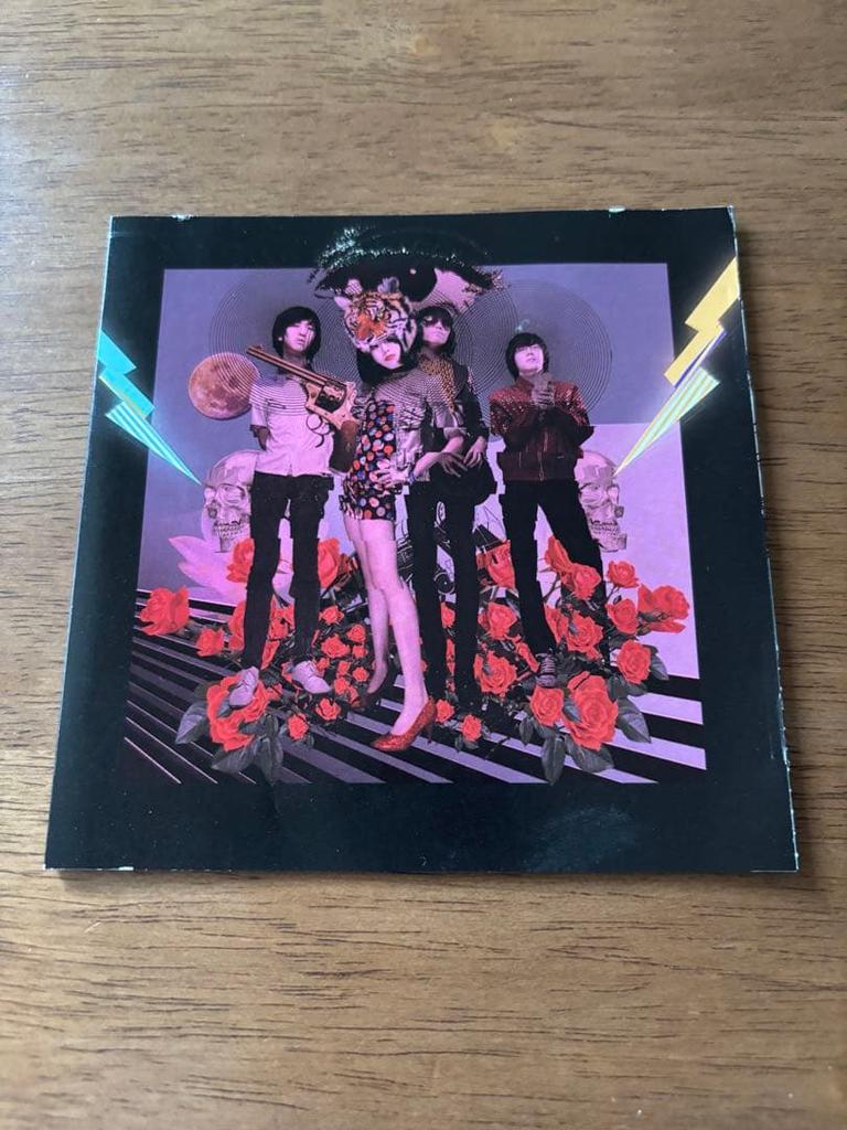 [USED] QUEEN SEA BIG SHARK Houhai Big Shark / CD