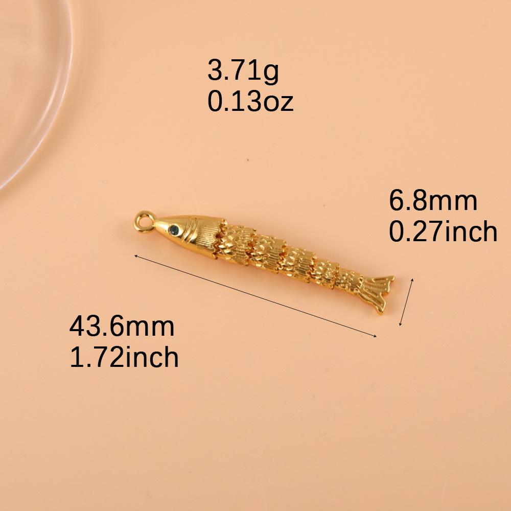 Eleganter vergoldeter Koi-Fisch Anhänger mit Strasssteinen