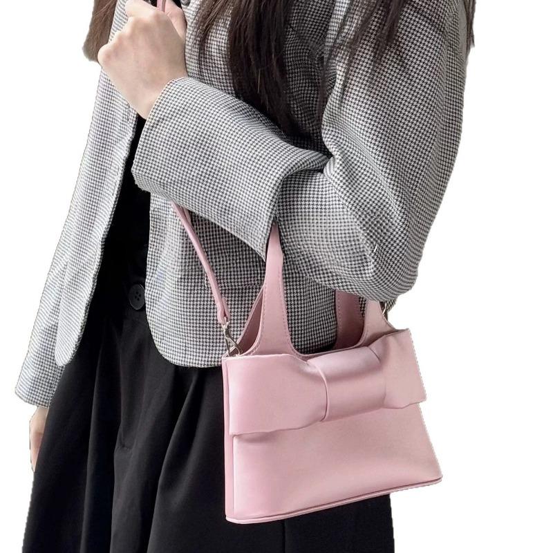 The Bow Handbag Is Cute Sweet and Girlish It's A Fashionable and High-quality Crossbody Bag