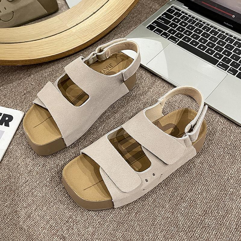 

Flat-bottomed slippers women s 2025 new summer retro sandals wear half-towed thick-soled cool slippers 40