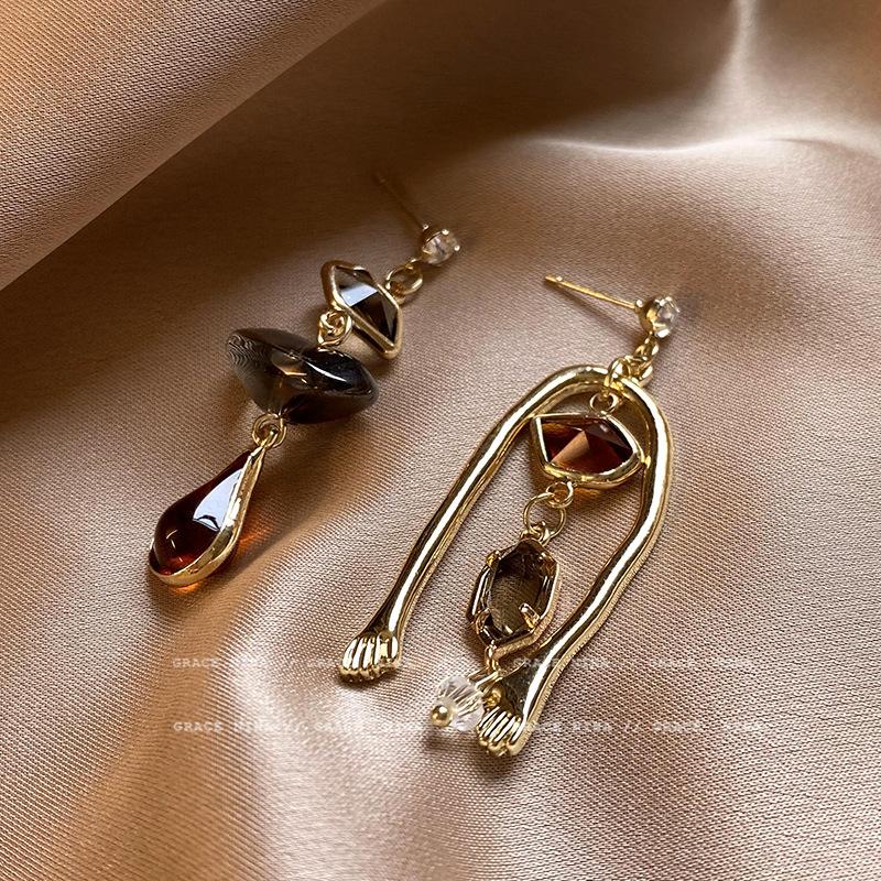 Brincos Pendentes Assimétricos Estilo Arte Abstrata Vintage Para Mulheres Personalidade Brincos de Mão Humanoide Joias de Festa
